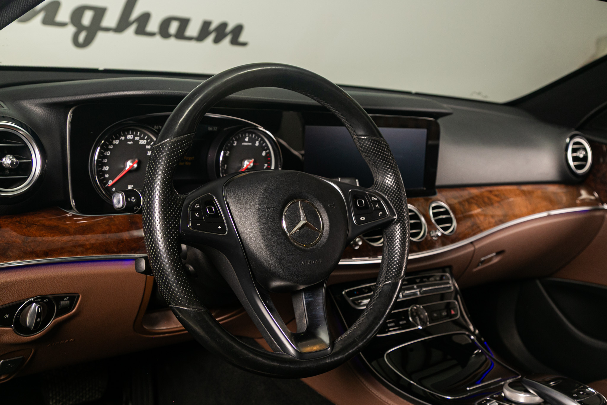 Mercedes-Benz E-Class E 300 Luxury 4MATIC Sedan 2017