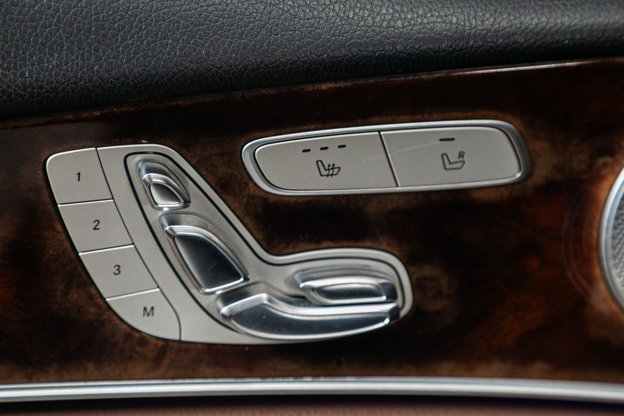 Mercedes-Benz E-Class E 300 Luxury 4MATIC Sedan 2017