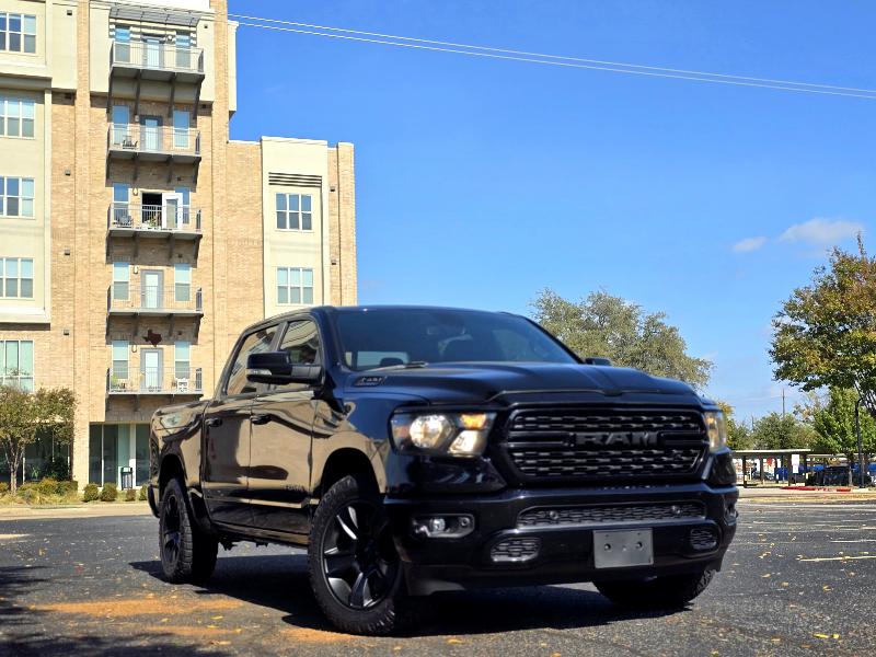 RAM 1500 Big Horn Crew Cab SWB 4WD 2022