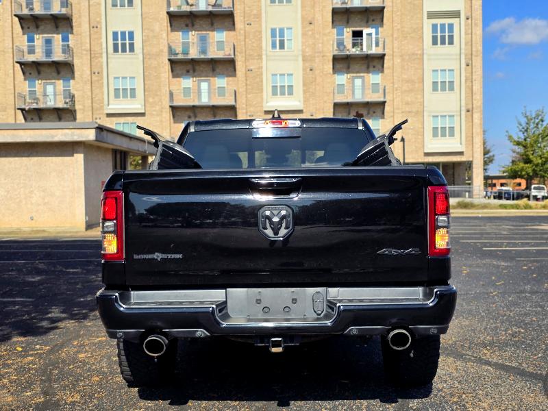 RAM 1500 Big Horn Crew Cab SWB 4WD 2022