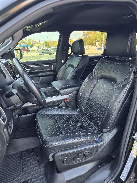 RAM 1500 Big Horn Crew Cab SWB 4WD 2022