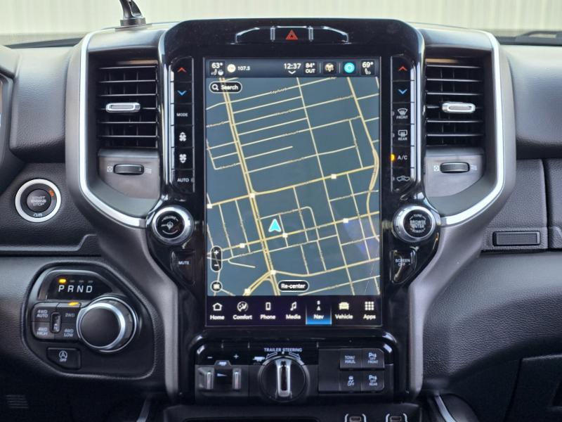 RAM 1500 Big Horn Crew Cab SWB 4WD 2022