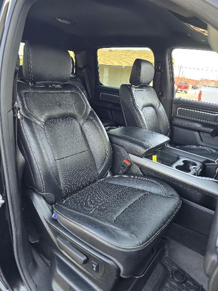 RAM 1500 Big Horn Crew Cab SWB 4WD 2022