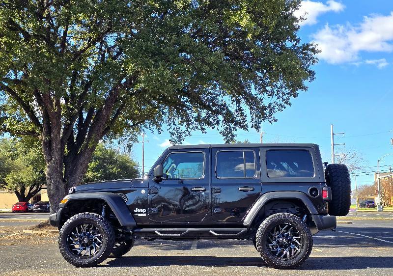 Jeep Wrangler Unlimited Sport 2018