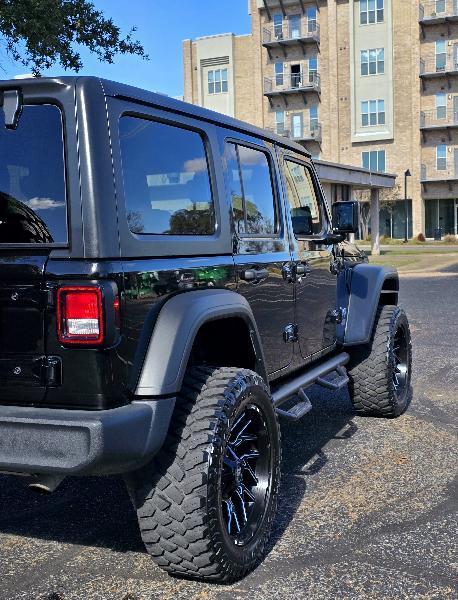 Jeep Wrangler Unlimited Sport 2018