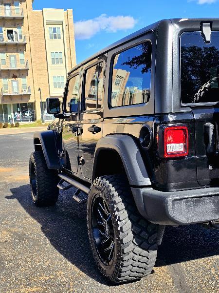 Jeep Wrangler Unlimited Sport 2018