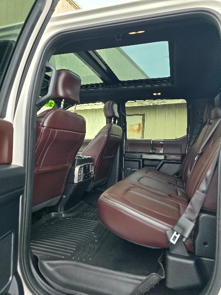 Ford F-150 2WD SuperCrew 145" Platinum 2017