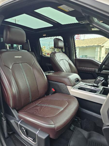 Ford F-150 2WD SuperCrew 145" Platinum 2017