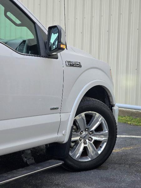 Ford F-150 2WD SuperCrew 145" Platinum 2017