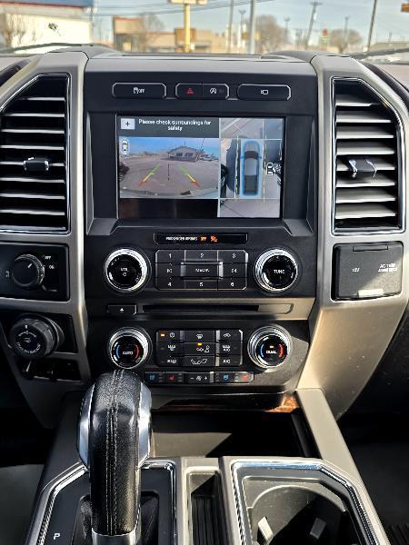 Ford F-150 2WD SuperCrew 145" Platinum 2017