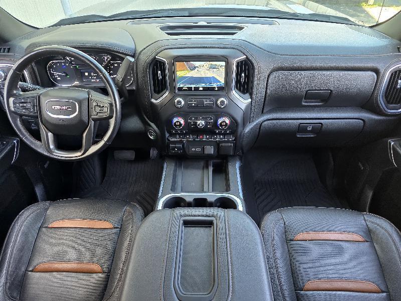 GMC Sierra 1500 AT4 Crew Cab Short Box 4WD 2020