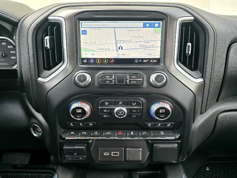 GMC Sierra 1500 AT4 Crew Cab Short Box 4WD 2021