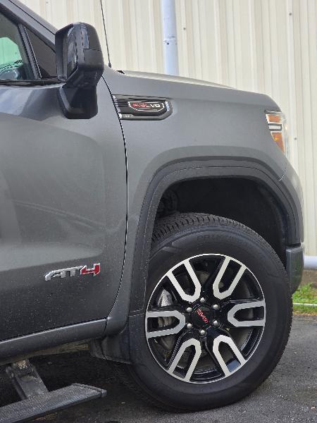 GMC Sierra 1500 AT4 Crew Cab Short Box 4WD 2021