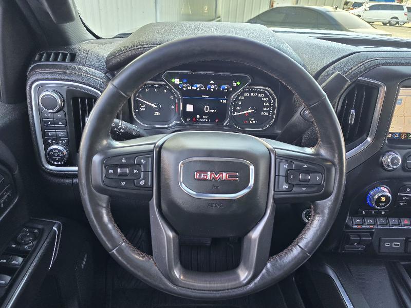 GMC Sierra 1500 AT4 Crew Cab Long Box 4WD 2019