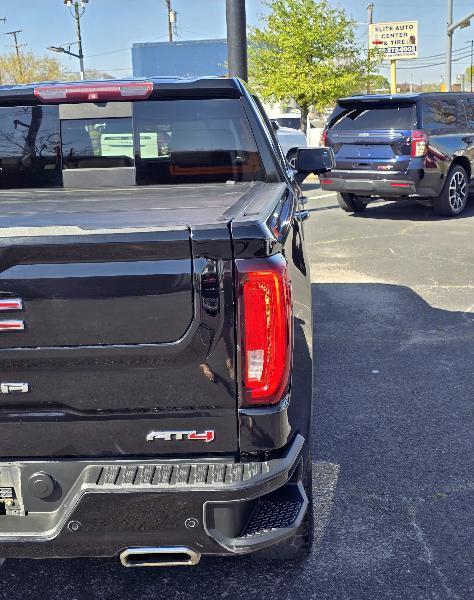 GMC Sierra 1500 AT4 Crew Cab Long Box 4WD 2019