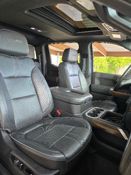 Chevrolet Silverado 1500 High Country Crew Cab Long Box 4WD 2021