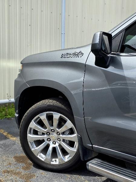 Chevrolet Silverado 1500 High Country Crew Cab Long Box 4WD 2021