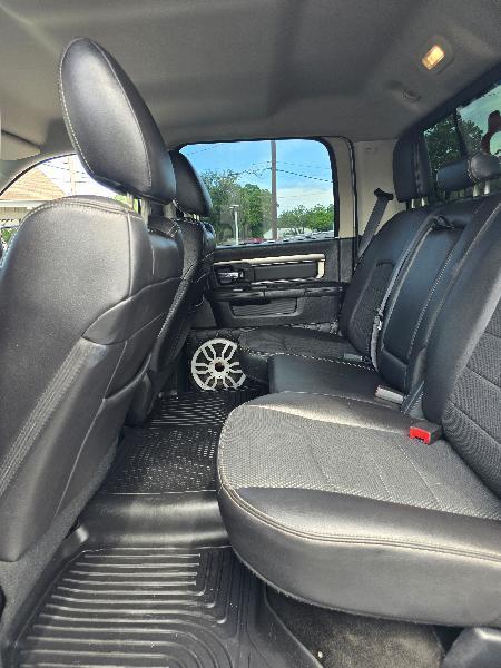 RAM 1500 Sport Crew Cab SWB 2WD 2016