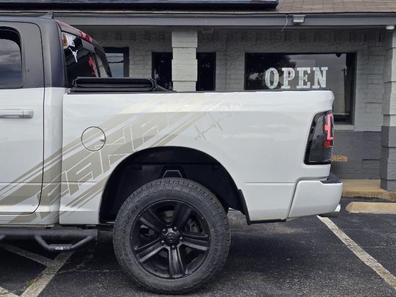 RAM 1500 Sport Crew Cab SWB 2WD 2016