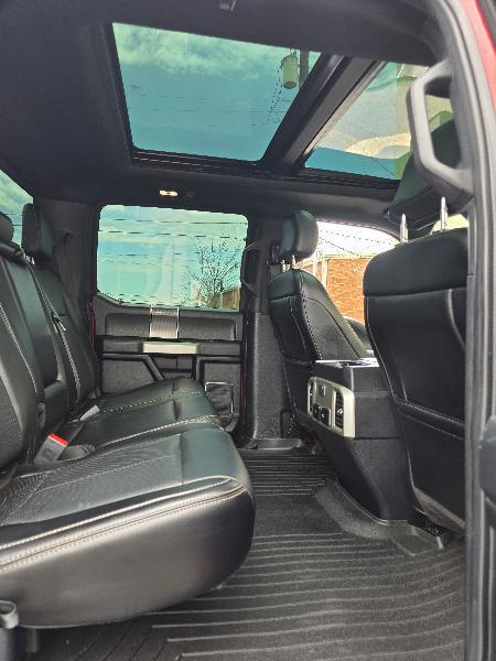 Ford F-150 4WD SuperCrew 139" Lariat 2019