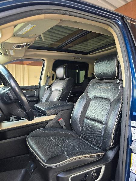 RAM 1500 Laramie Crew Cab SWB 4WD 2020