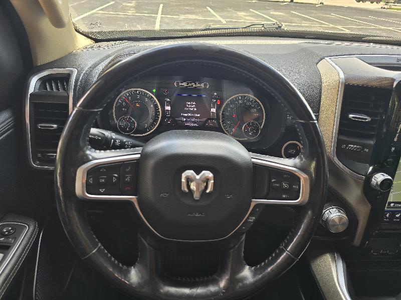 RAM 1500 Laramie Crew Cab SWB 4WD 2020
