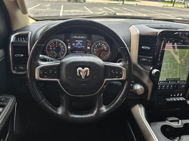 RAM 1500 Laramie Crew Cab SWB 4WD 2020