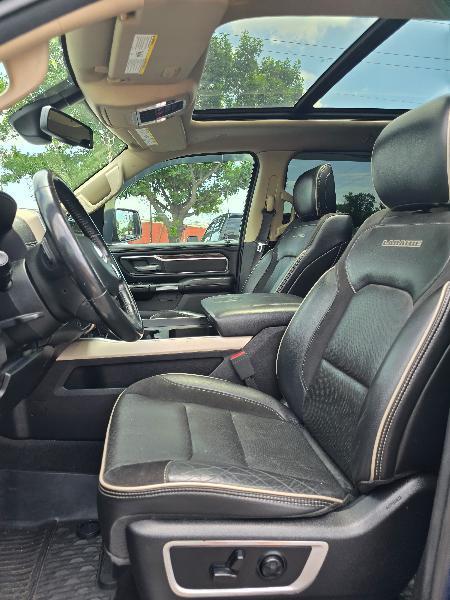 RAM 1500 Laramie Crew Cab SWB 4WD 2020