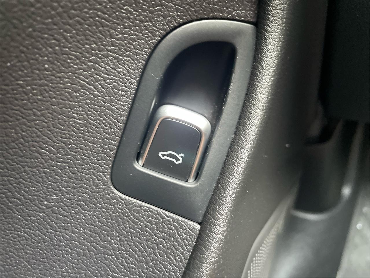 Audi allroad 4dr Wgn Prestige 2013