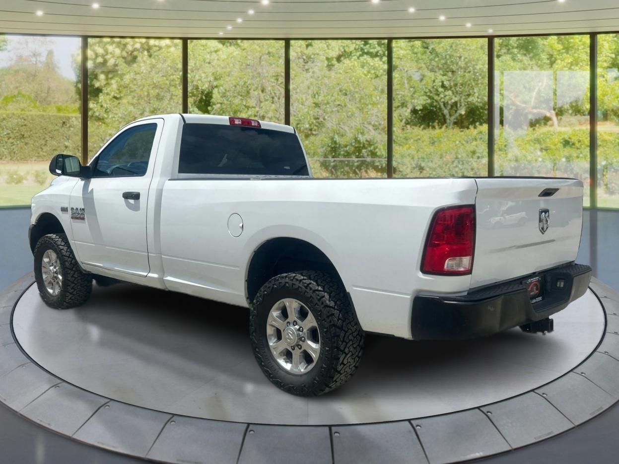 RAM 2500 2WD Reg Cab 140.5" Tradesman 2015