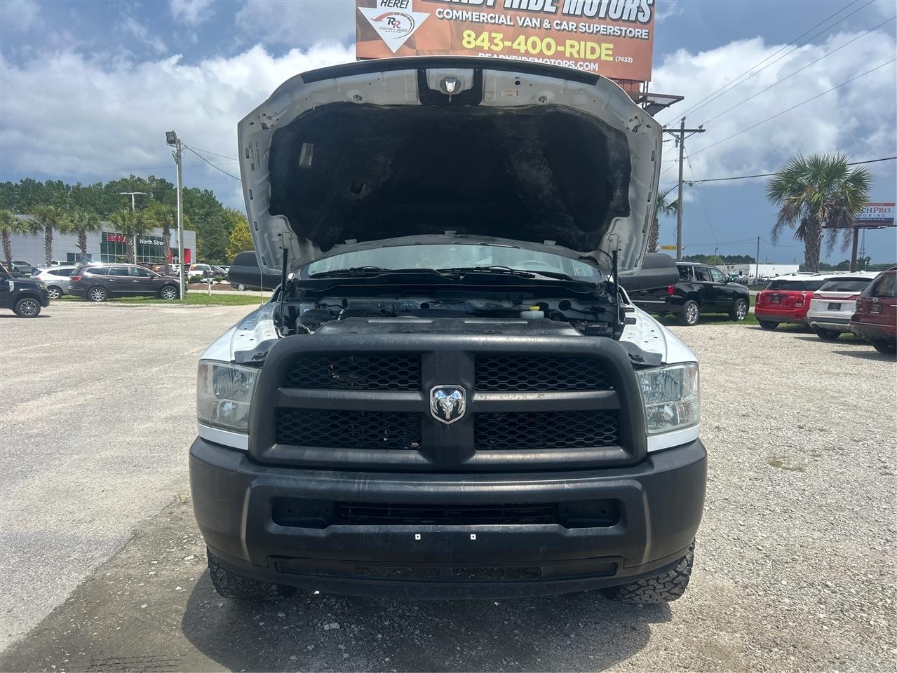 RAM 2500 2WD Reg Cab 140.5" Tradesman 2015