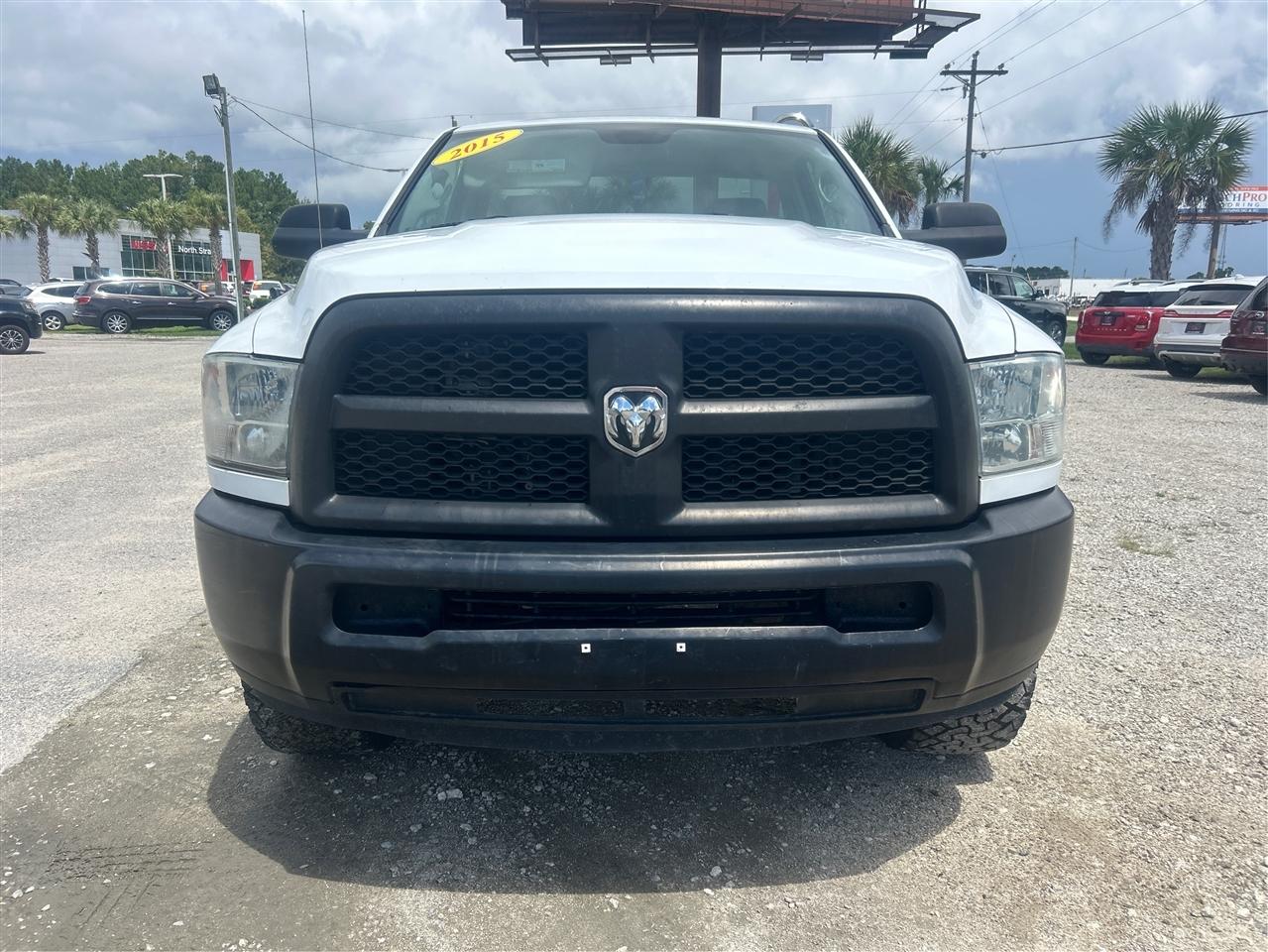 RAM 2500 2WD Reg Cab 140.5" Tradesman 2015