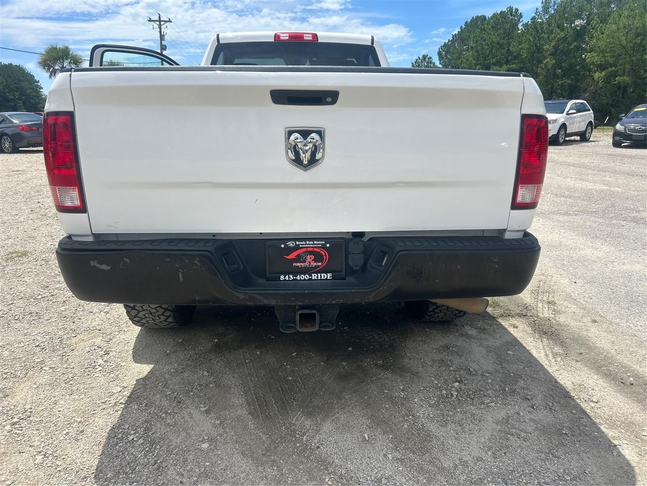 RAM 2500 2WD Reg Cab 140.5" Tradesman 2015