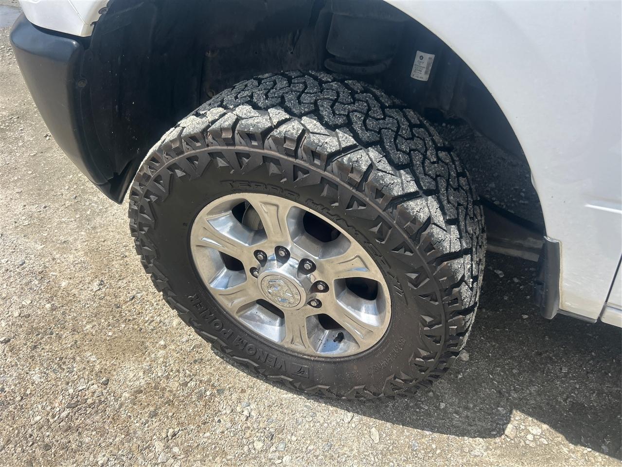 RAM 2500 2WD Reg Cab 140.5" Tradesman 2015