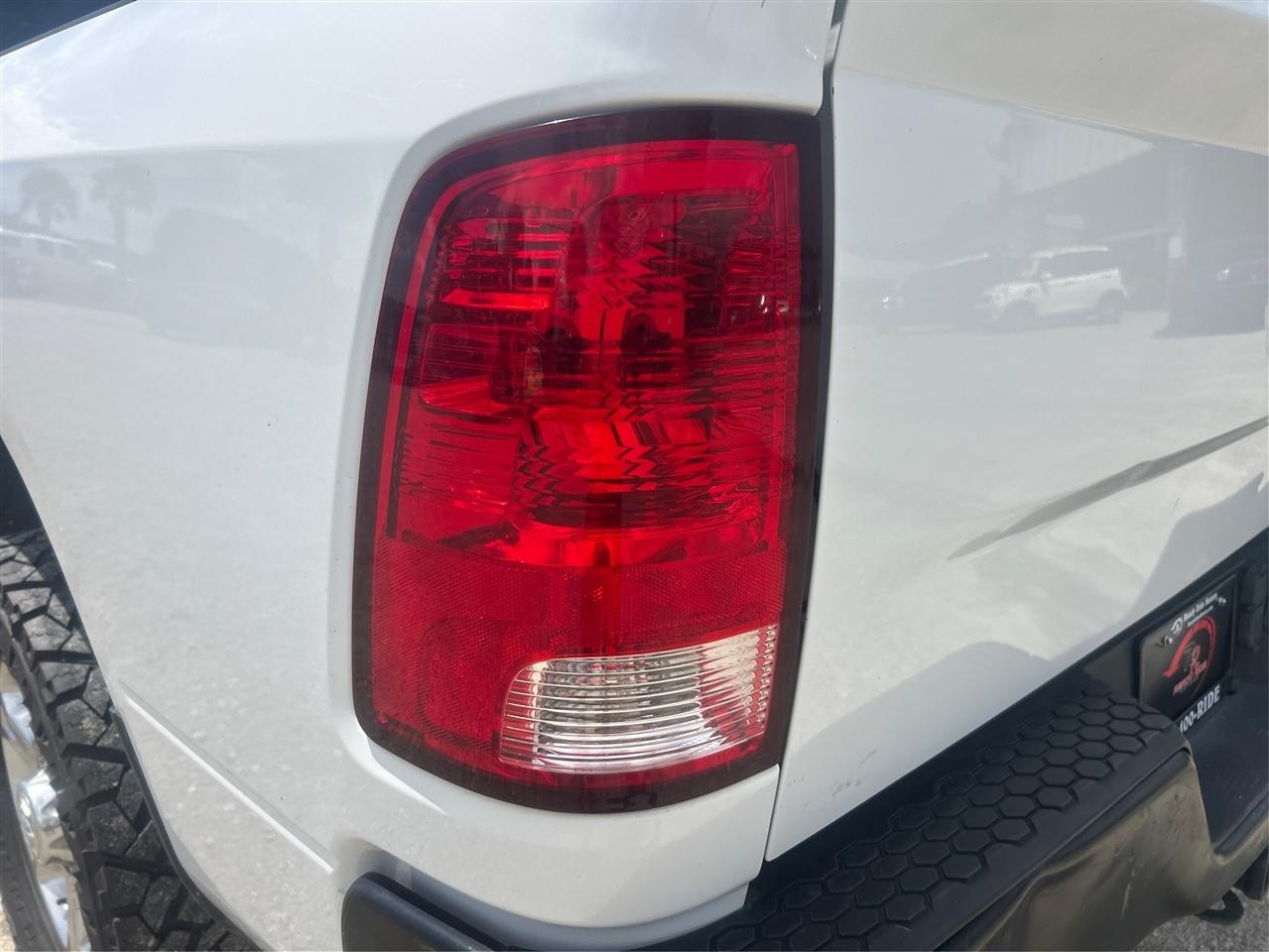 RAM 2500 2WD Reg Cab 140.5" Tradesman 2015