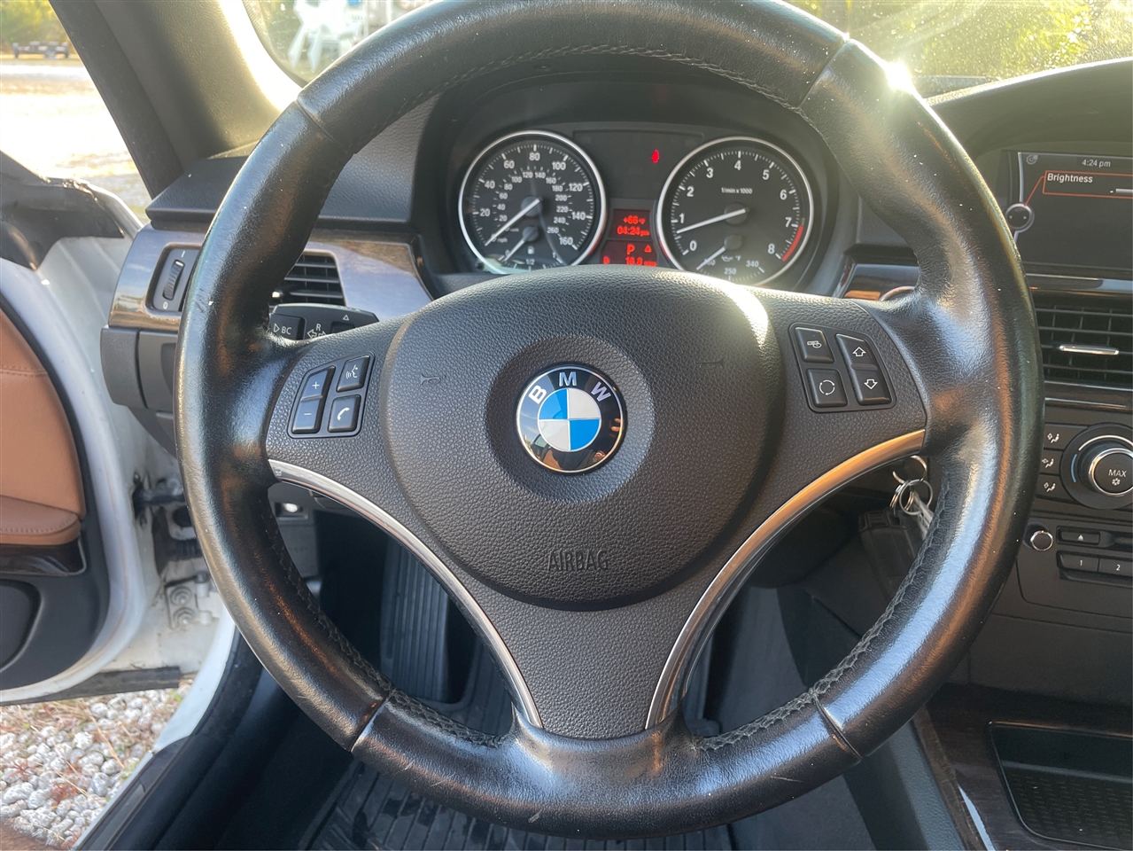 BMW 3-Series 328i Convertible - SULEV 2011