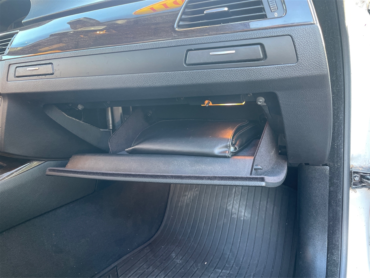 BMW 3-Series 328i Convertible - SULEV 2011