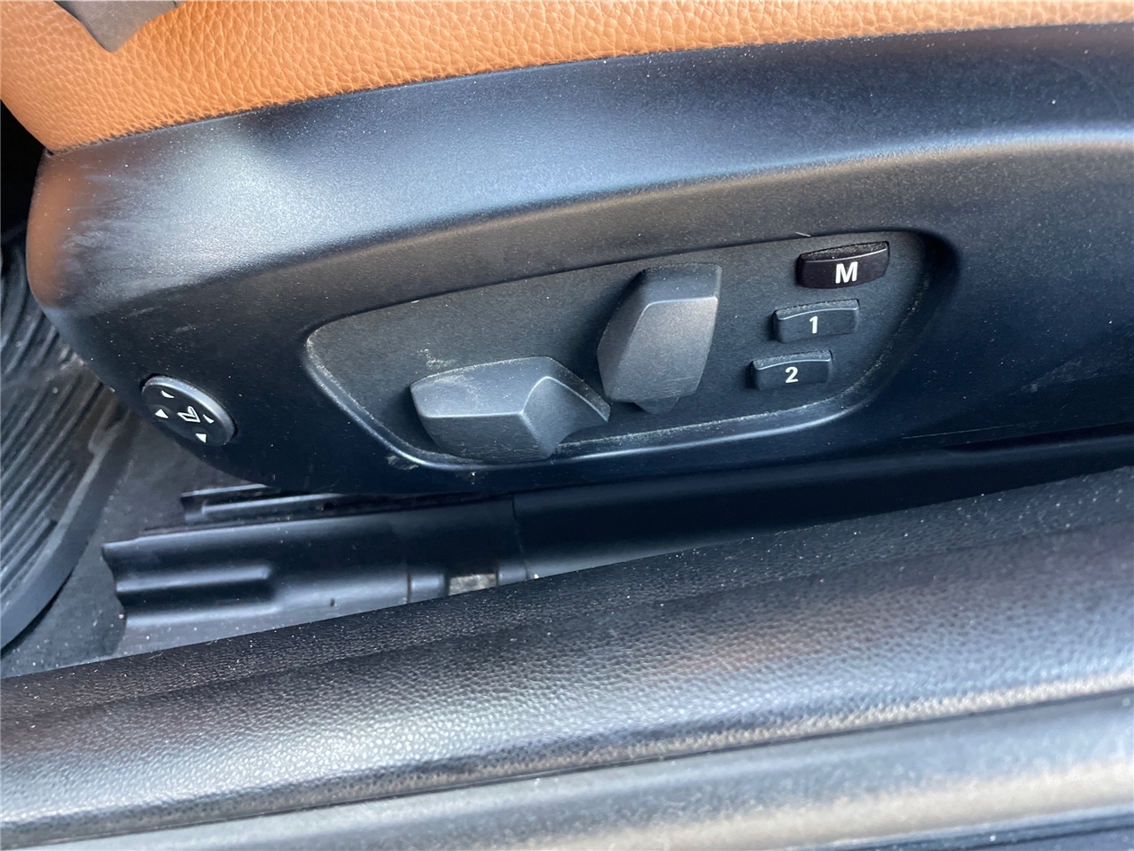 BMW 3-Series 328i Convertible - SULEV 2011