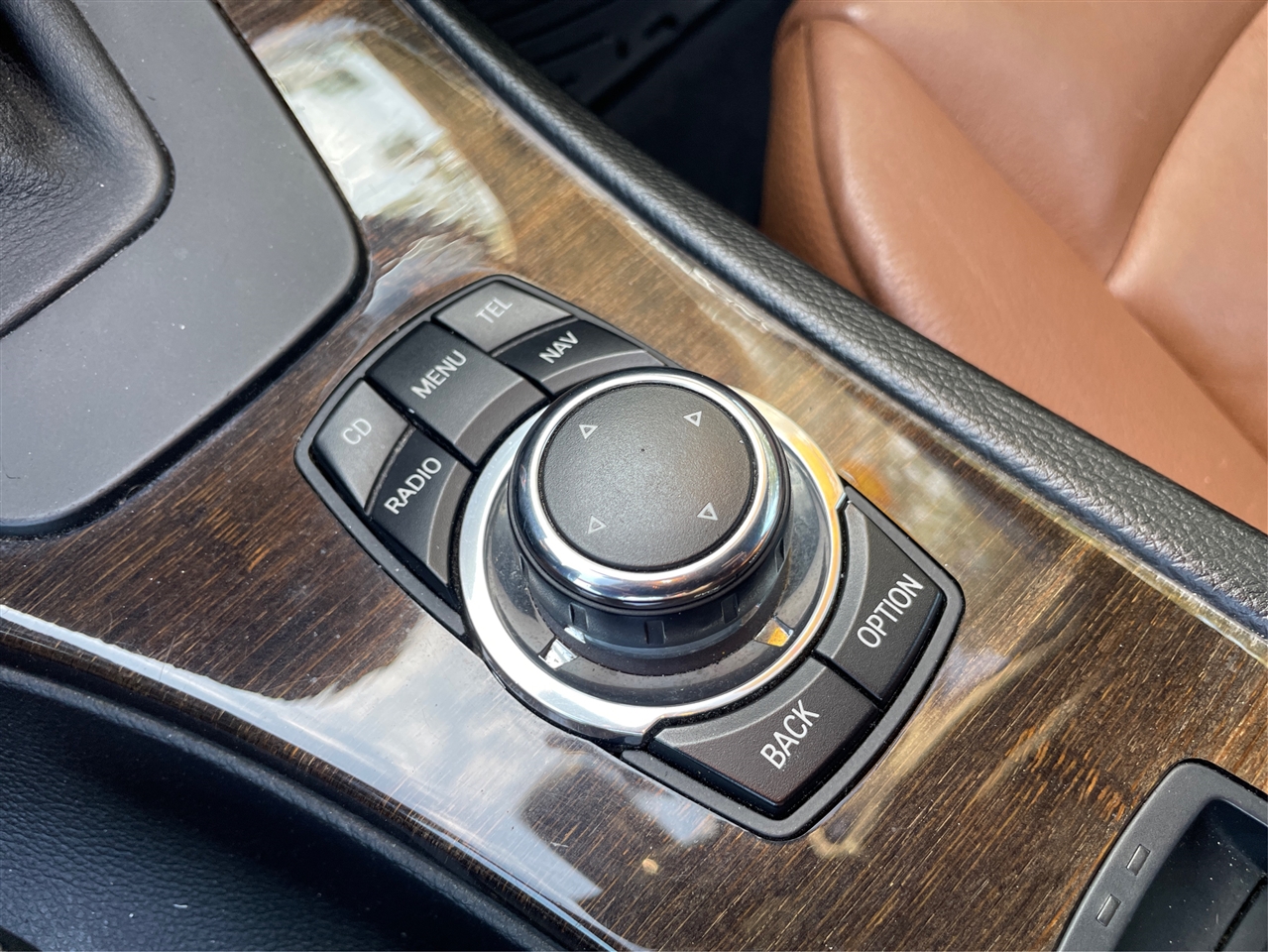 BMW 3-Series 328i Convertible - SULEV 2011