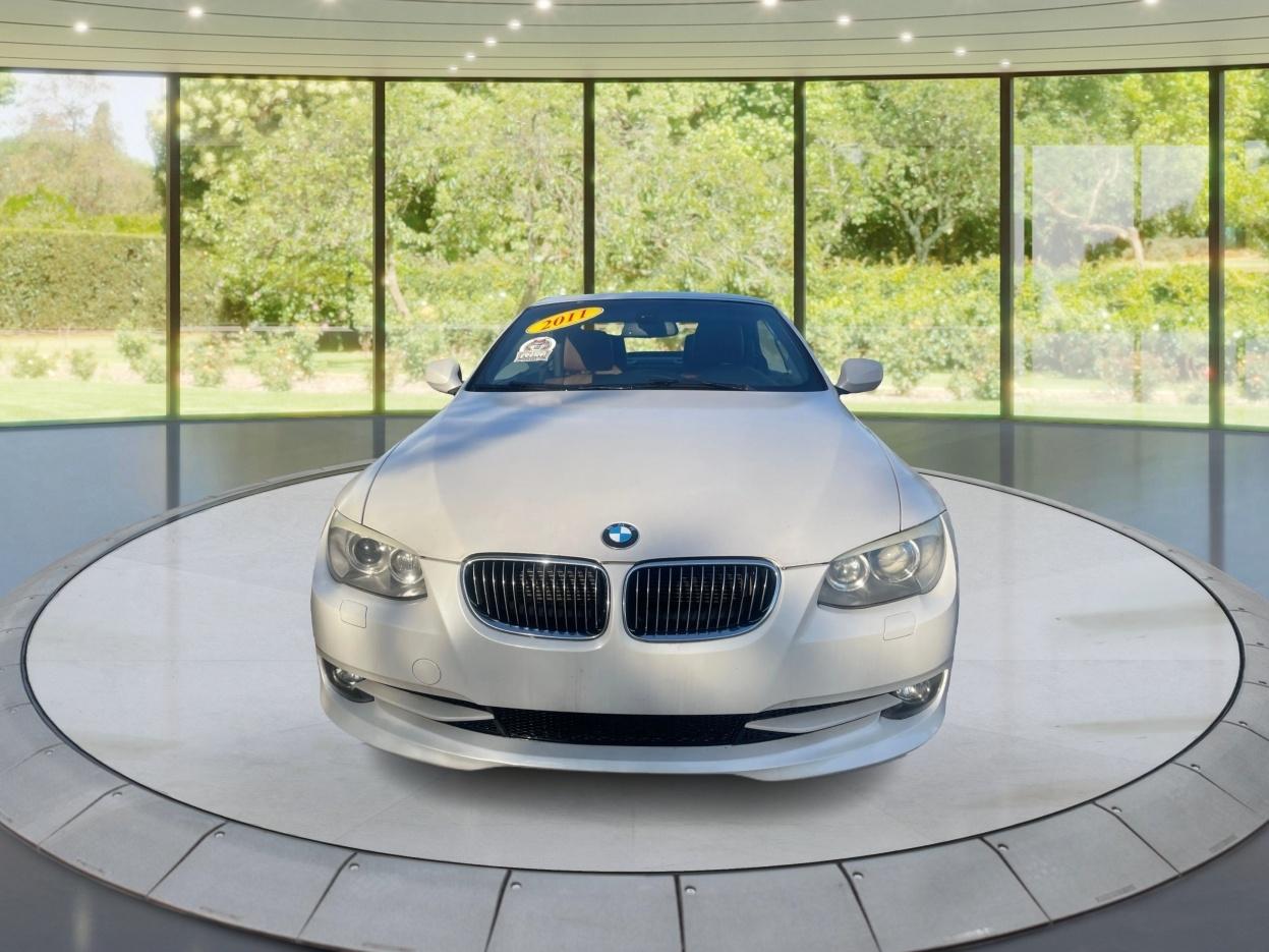 BMW 3-Series 2dr Conv 328i SULEV 2011
