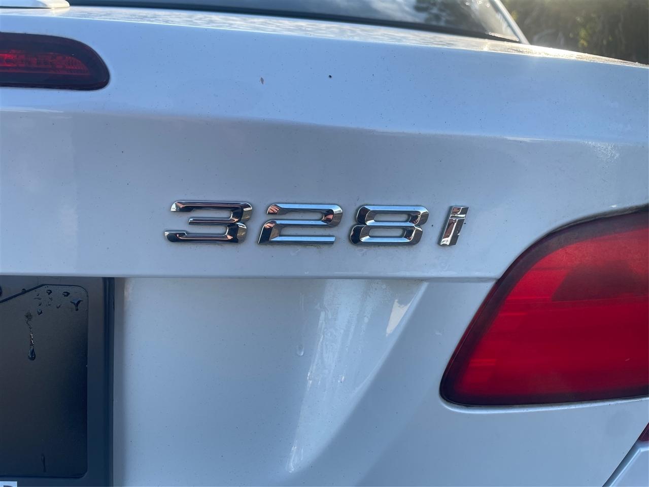 BMW 3-Series 2dr Conv 328i SULEV 2011