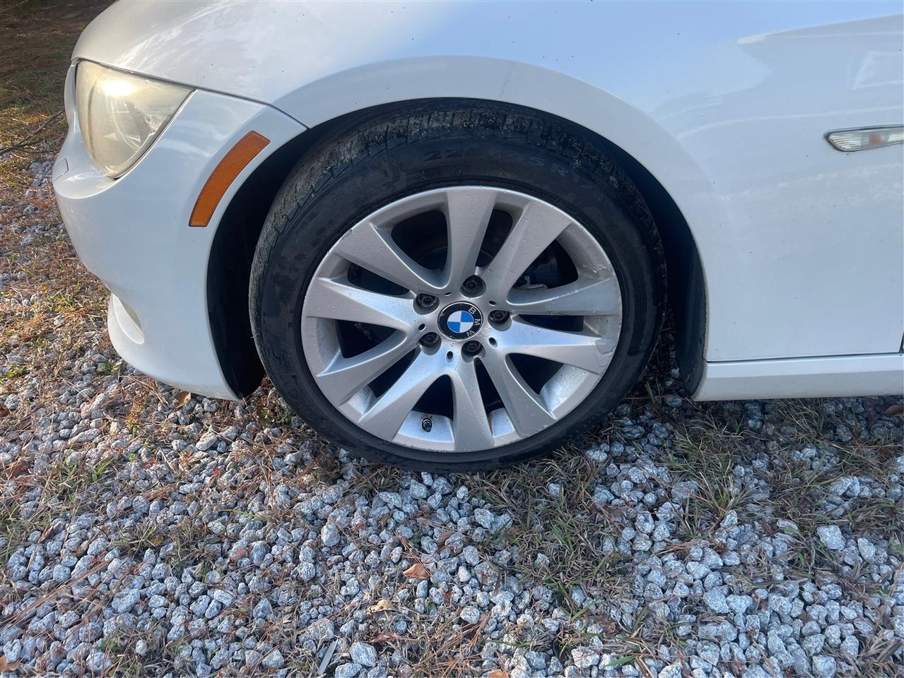 BMW 3-Series 2dr Conv 328i SULEV 2011