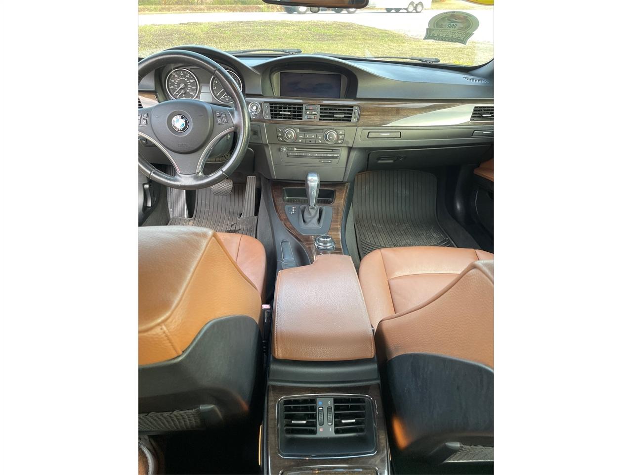 BMW 3-Series 2dr Conv 328i SULEV 2011