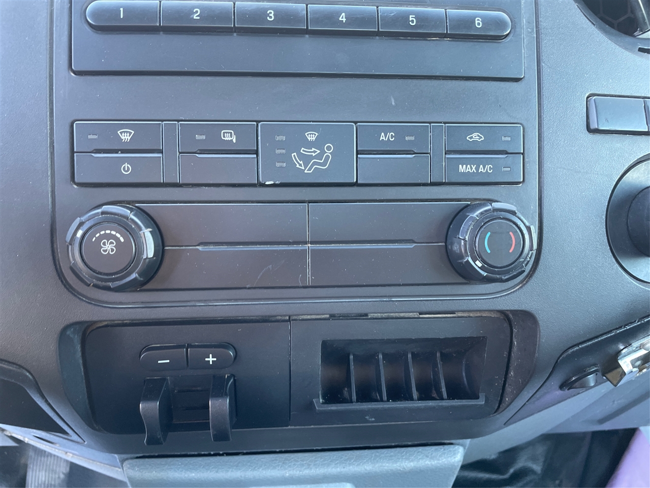 Ford F-250 SD XLT 2WD 2015