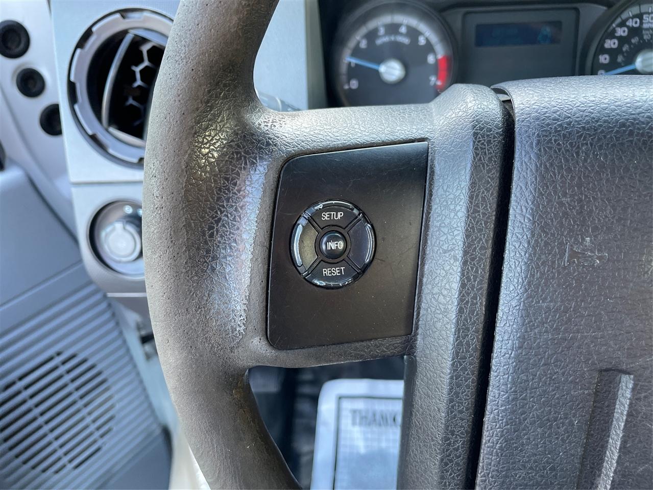 Ford F-250 SD 2WD Reg Cab 137" XLT 2015