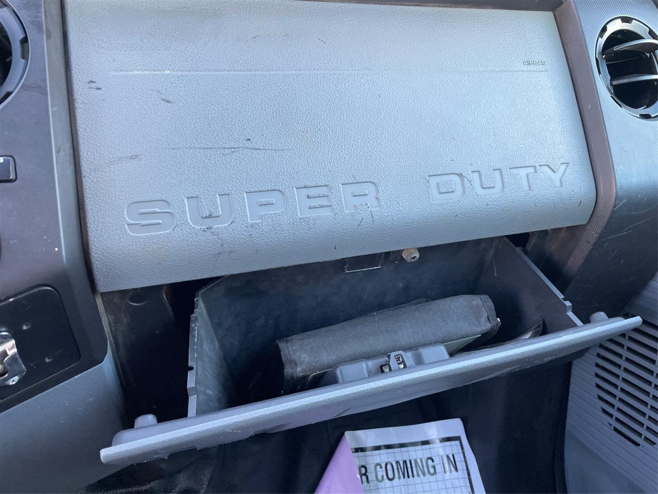 Ford F-250 SD 2WD Reg Cab 137" XLT 2015