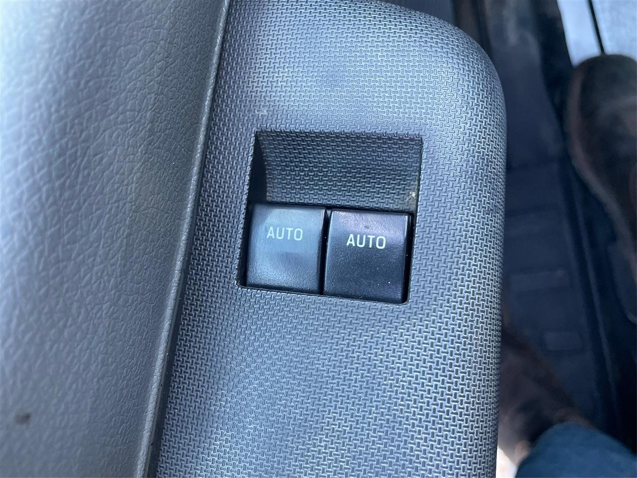 Ford F-250 SD 2WD Reg Cab 137" XLT 2015