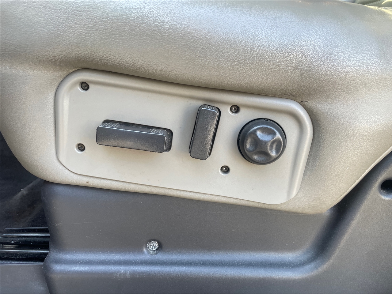 HUMMER H2 Sport Utility 2003