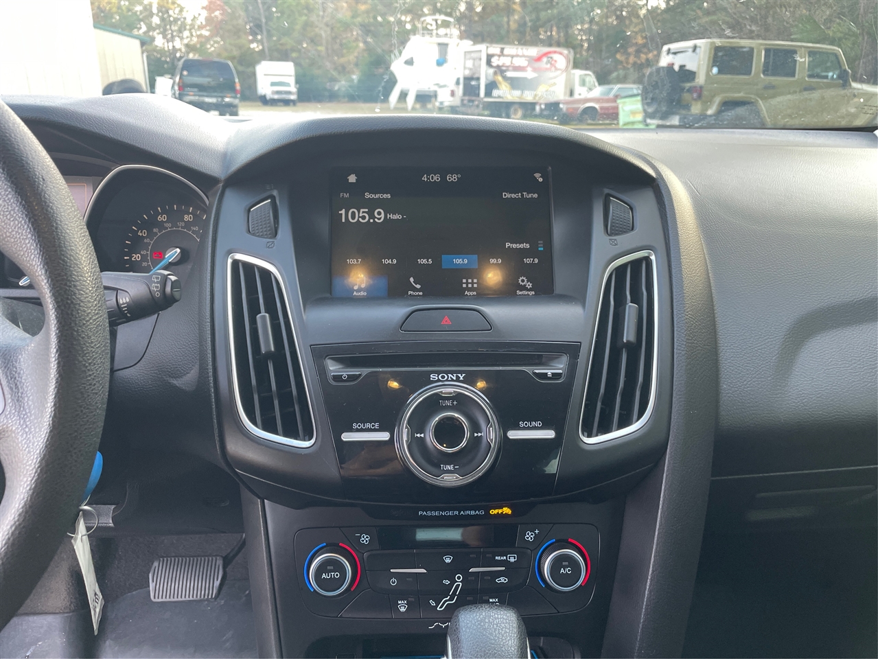 Ford Focus SEL Hatch 2018