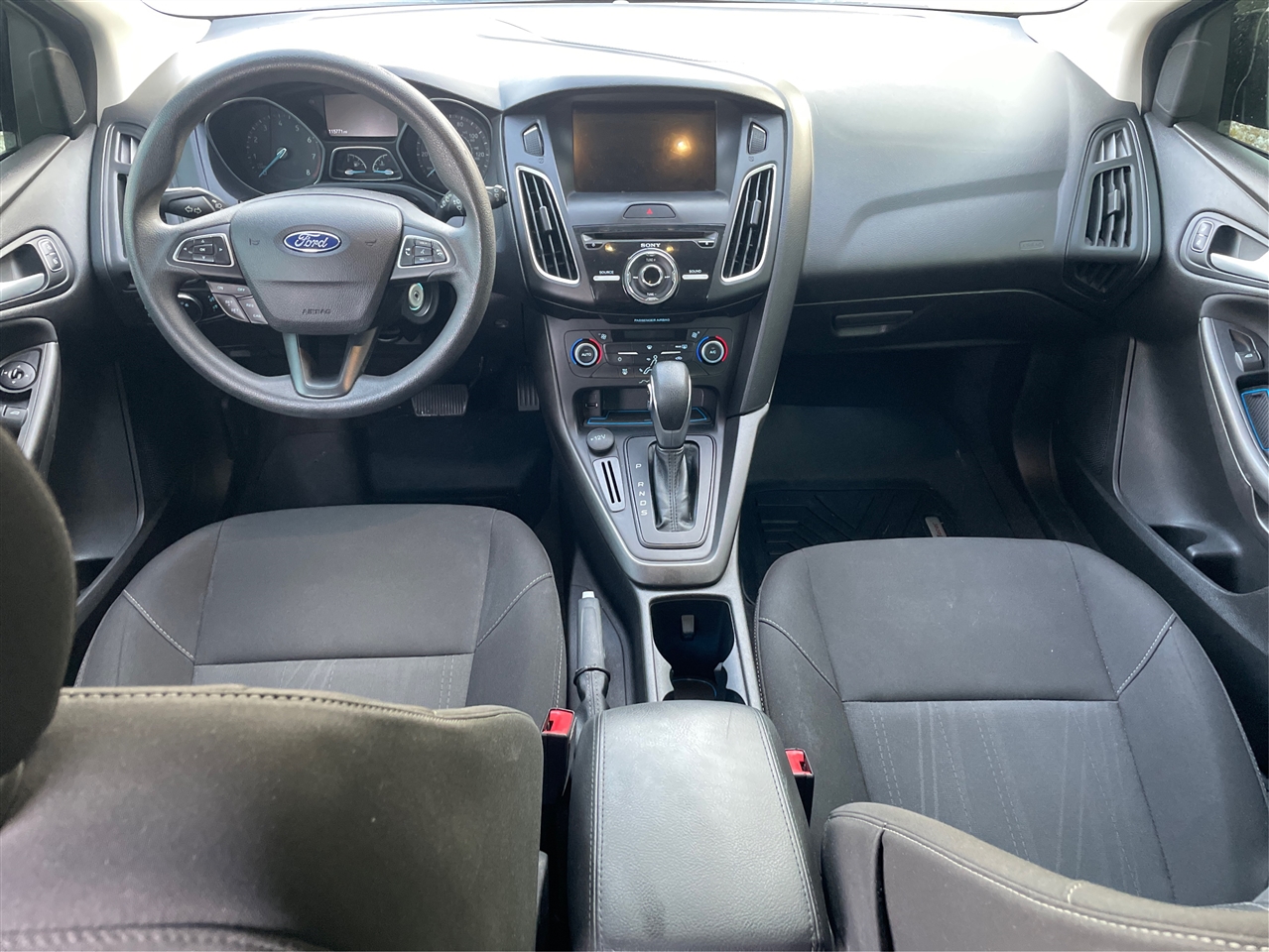Ford Focus SEL Hatch 2018